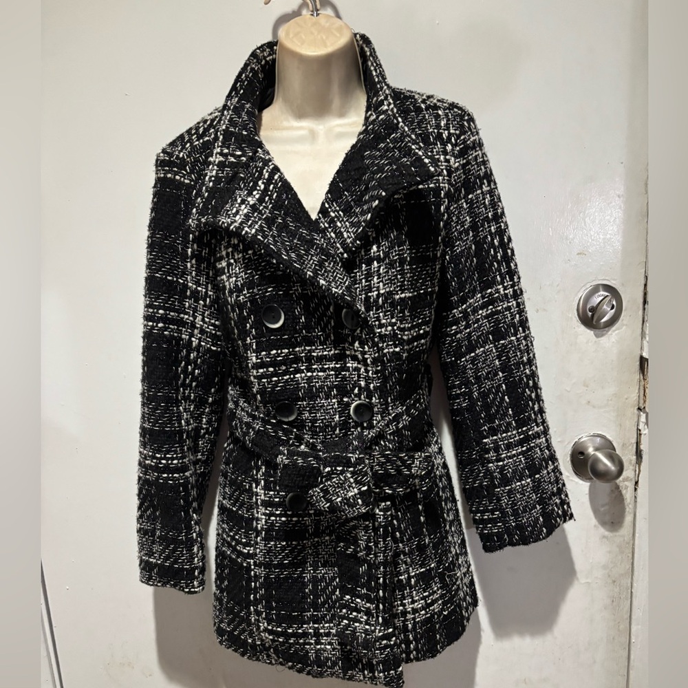 Vinatge Michael F. Black and white coat Size L